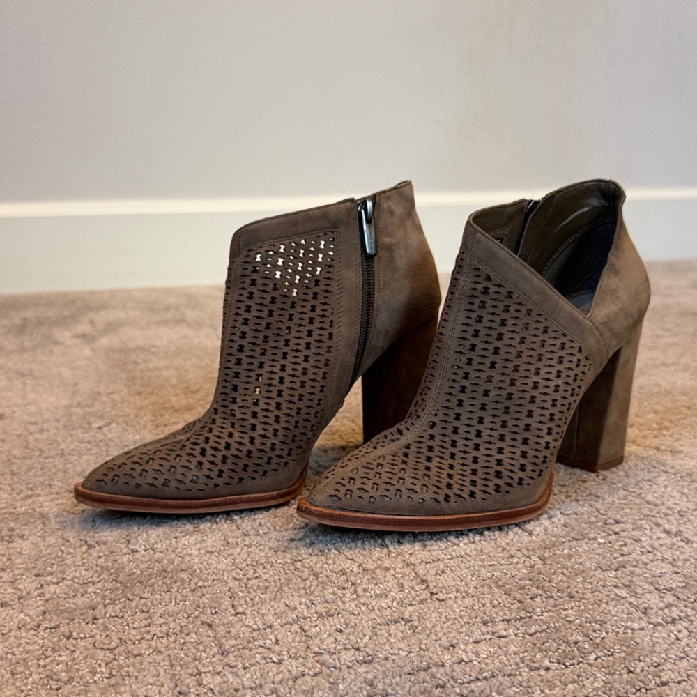 Vince Camino Gray Brown Ankle Boots - Picture 7 of 7